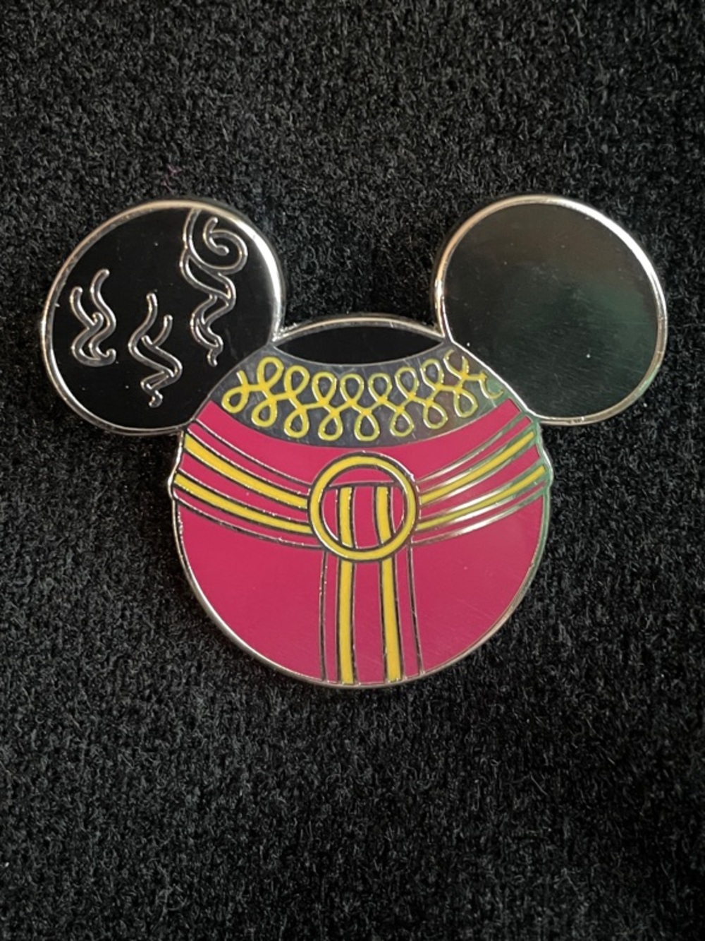 Disney Villians trading pin
